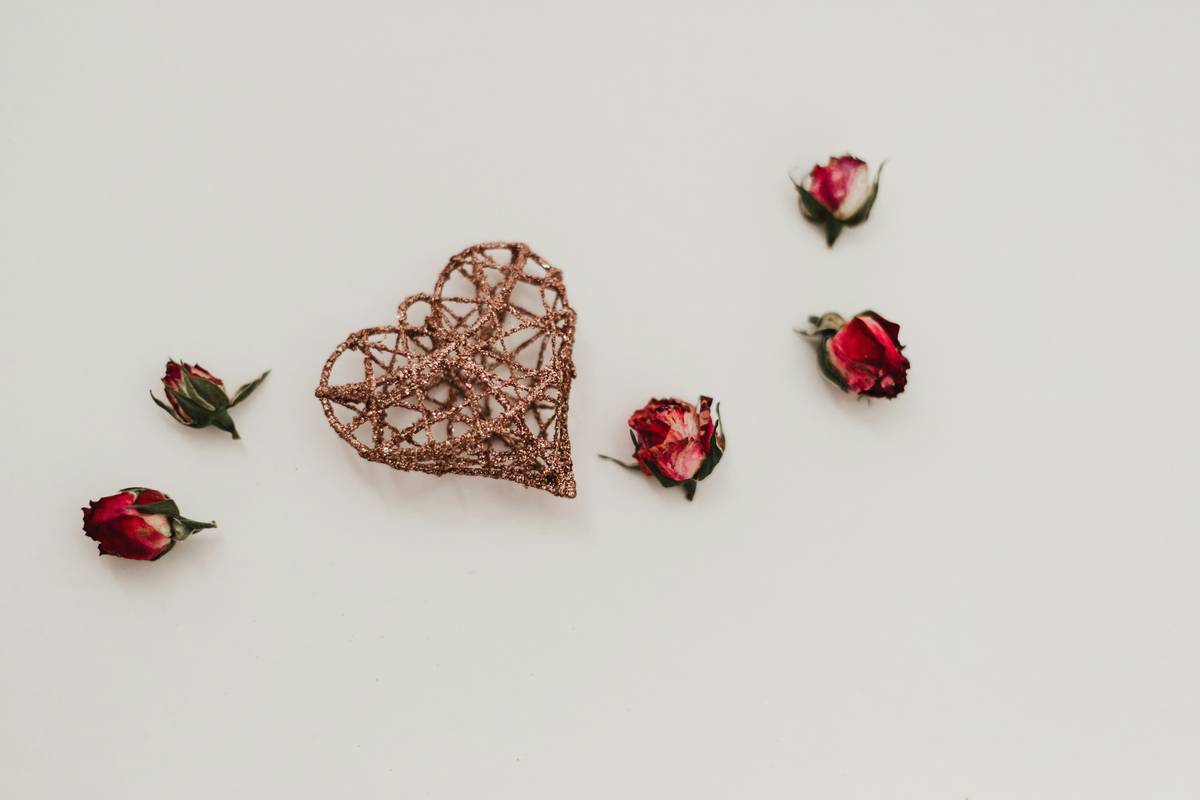 Valentine Day Decor Ideas That Actually Feel Romantic (Not Cliché)